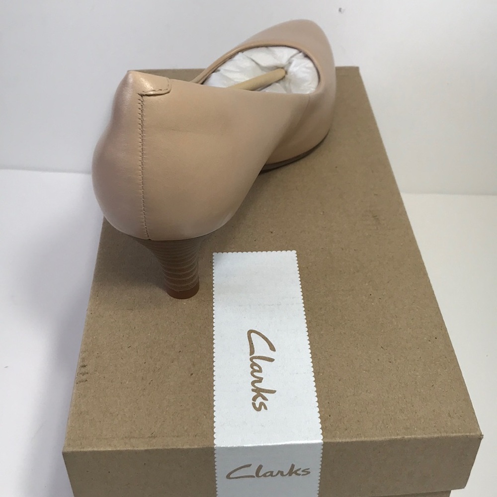 Clarks Linvale Jerica Collection Leather Pumps - image 7